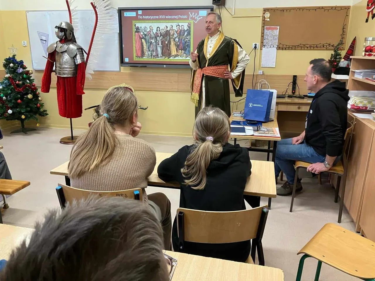 Dwór Starostów Chęcińskich zaprasza na “Żywe lekcje historii”
